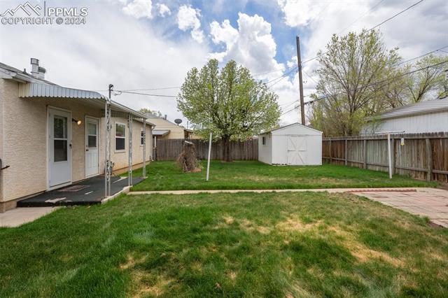 1916 S Institute Avenue