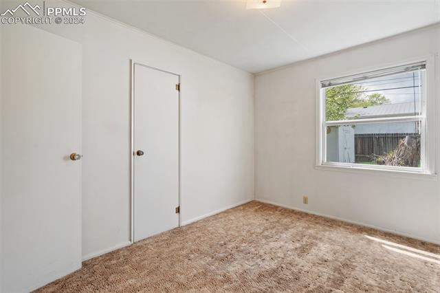 1916 S Institute Avenue