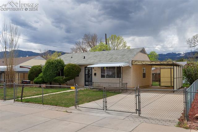 1916 S Institute Avenue