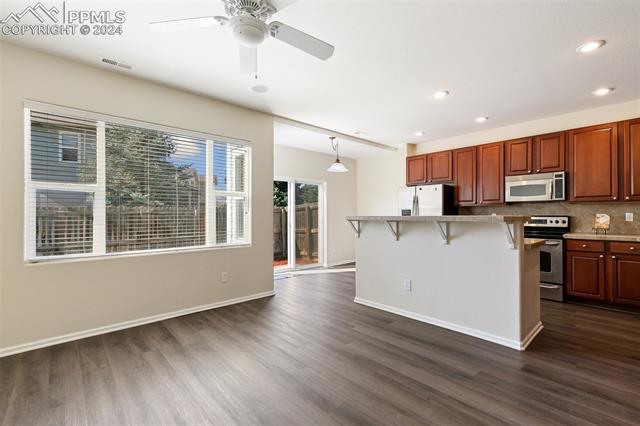 8303 Confluence Point