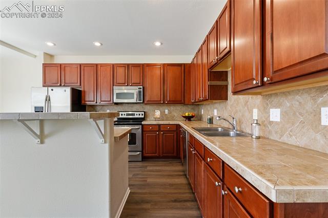 8303 Confluence Point