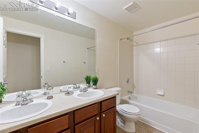 8303 Confluence Point