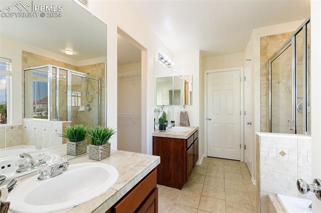 8303 Confluence Point