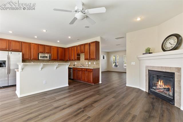 8303 Confluence Point