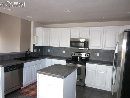 4512 Clark Fork Place