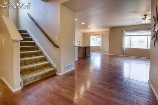5947 Cumbre Vista Way