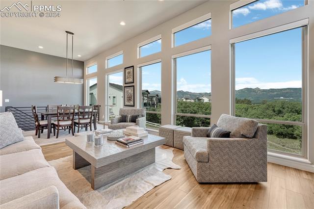 12320 Monarchos Lane