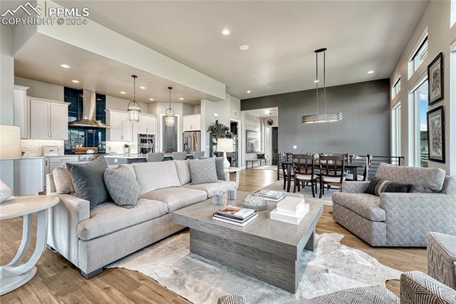 12320 Monarchos Lane