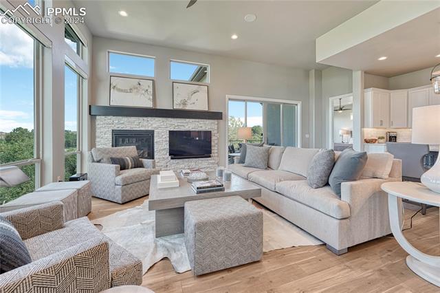 12320 Monarchos Lane