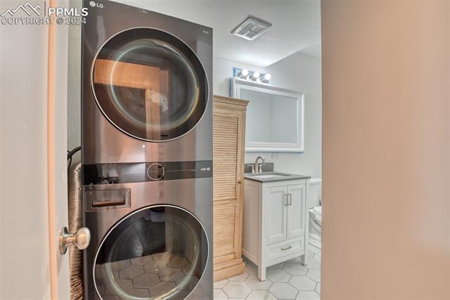 3880 Constitution Avenue