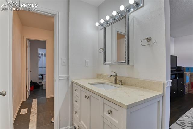 3880 Constitution Avenue