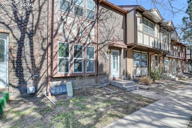 3880 Constitution Avenue