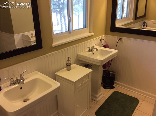 8265 Tannenbaum Road