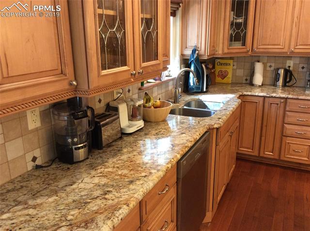 8265 Tannenbaum Road