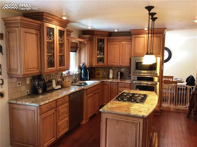 8265 Tannenbaum Road