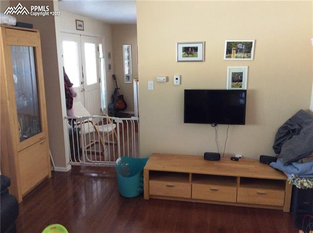 8265 Tannenbaum Road