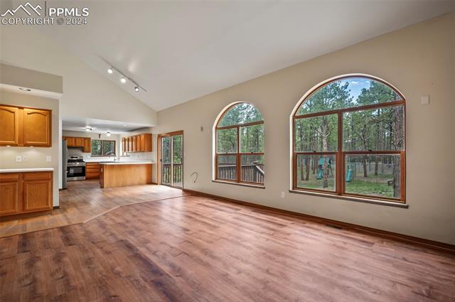 8180 Tannenbaum Road