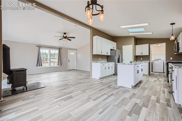 533 Calle De La Nieva