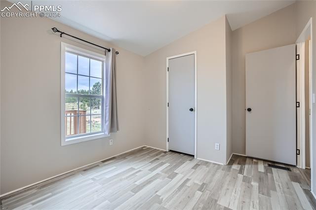 533 Calle De La Nieva