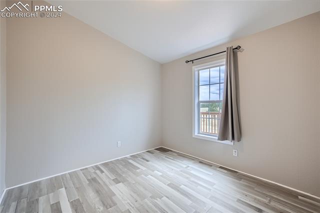 533 Calle De La Nieva