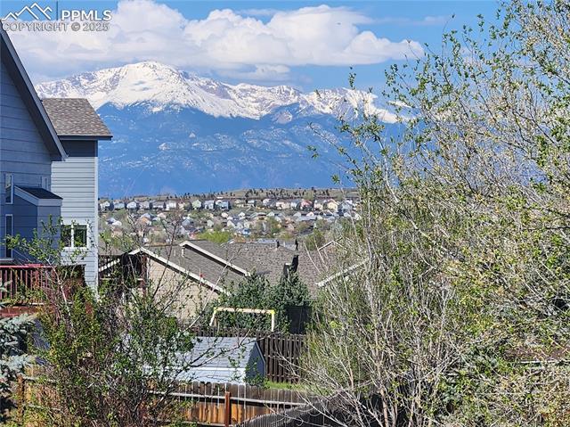 5274 Gentle Wind Road