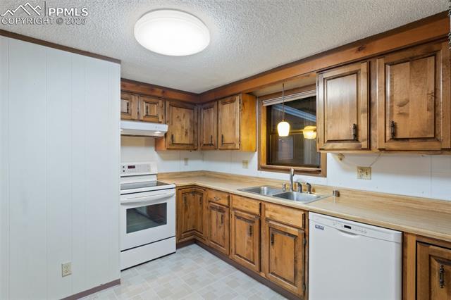 289 Black Mesa Circle