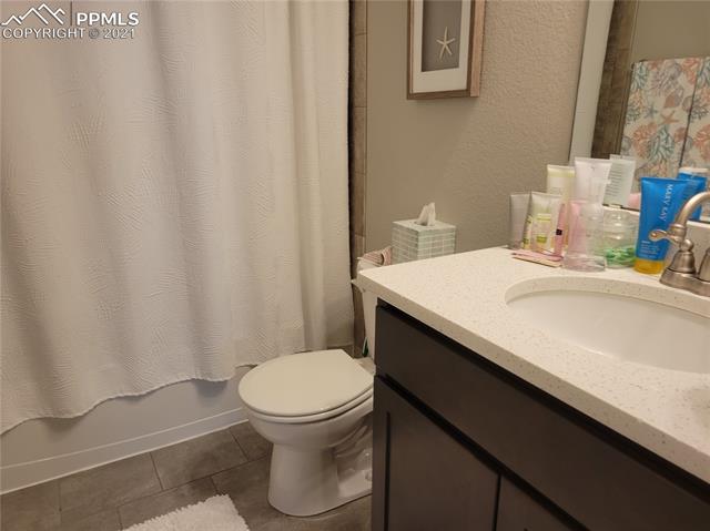 6101 Anders Ridge Lane