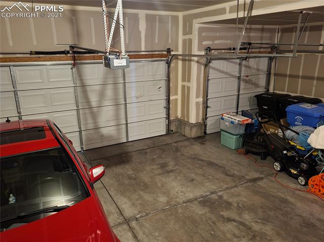 6101 Anders Ridge Lane