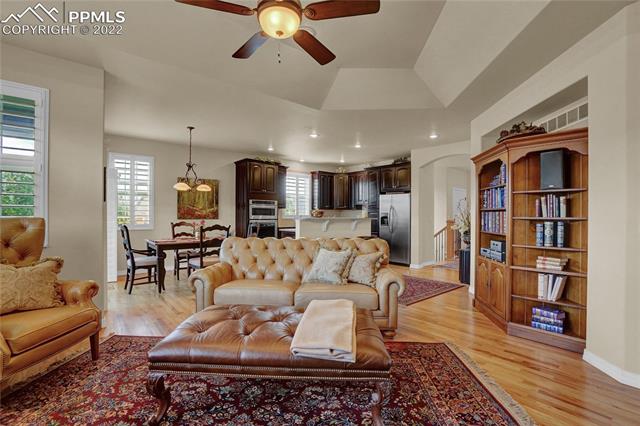 2335 Pine Valley View
