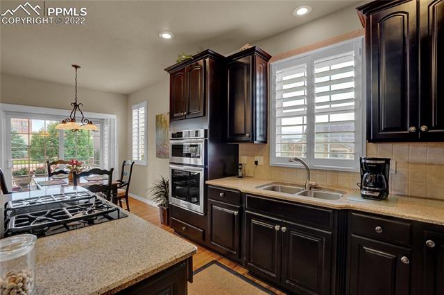 2335 Pine Valley View