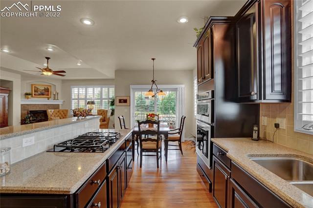 2335 Pine Valley View