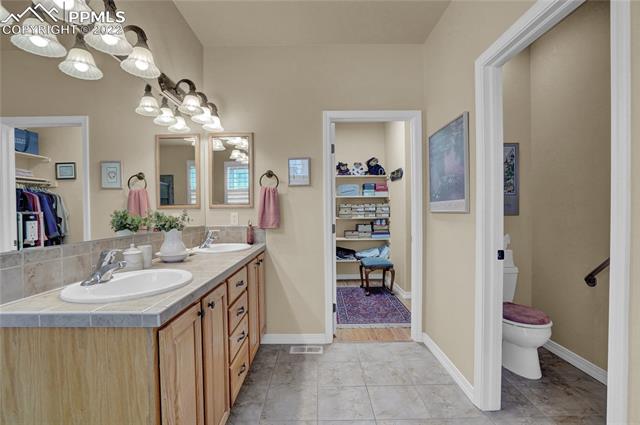 2335 Pine Valley View