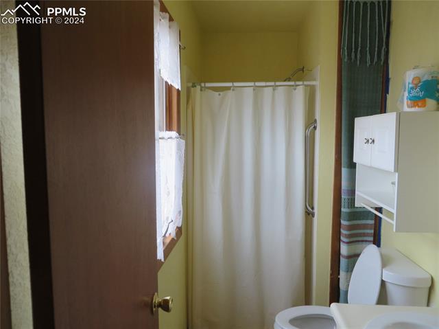 1621 W Pikes Peak Avenue