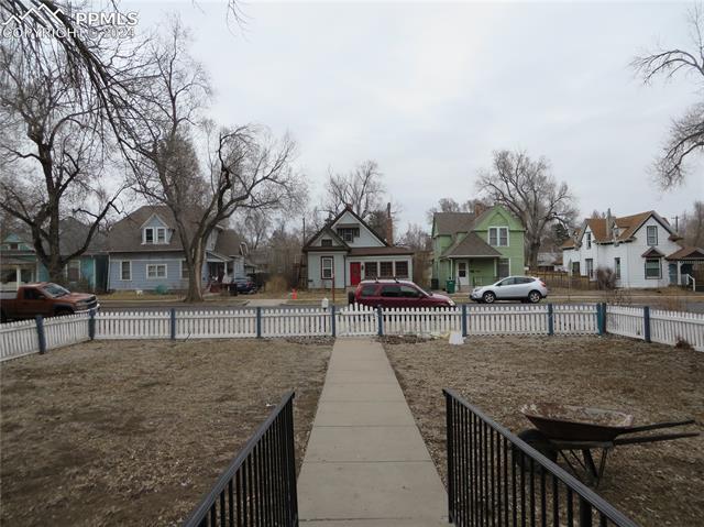 1621 W Pikes Peak Avenue