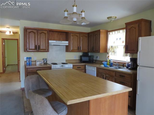 1621 W Pikes Peak Avenue