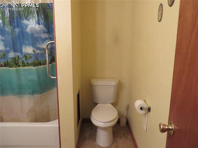 1621 W Pikes Peak Avenue