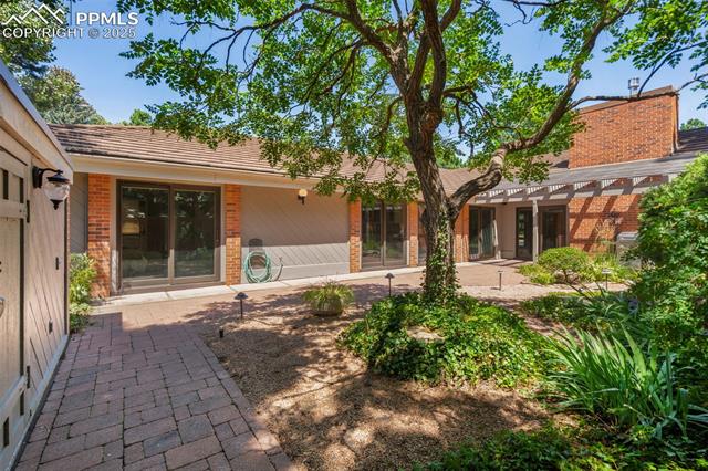 2720 Fox Grove Court