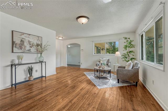 907 Fourth Street