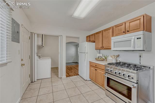 907 Fourth Street