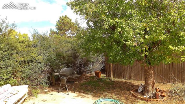 2607 N Cascade Avenue
