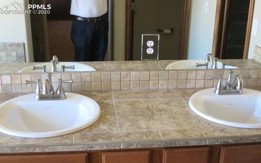 10914 Glen Canyon Drive