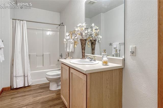 1441 High Chateau Road