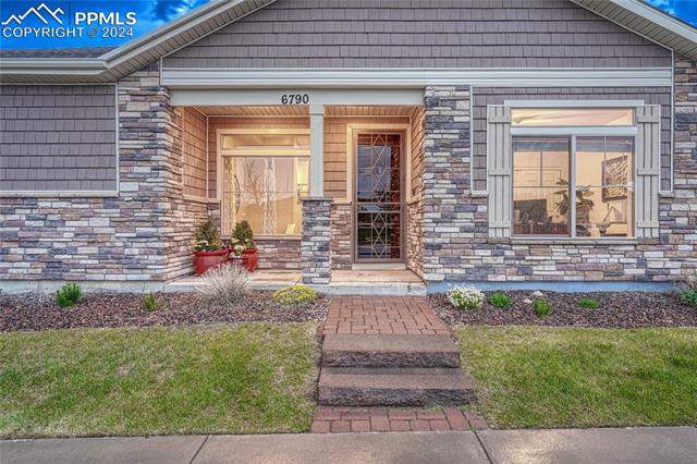 6790 Golden Briar Lane