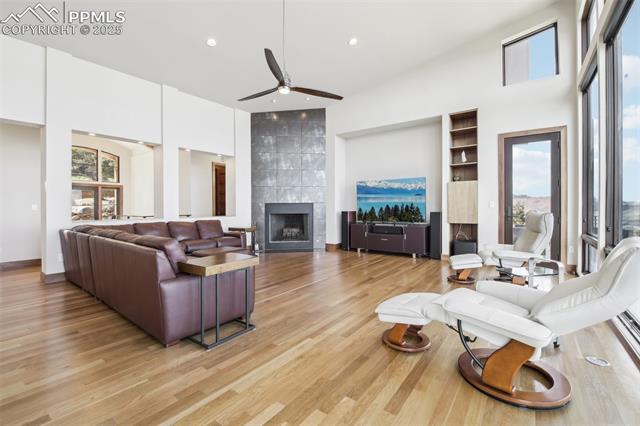 784 Grand Horizon View