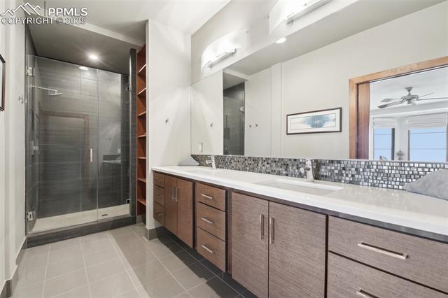 784 Grand Horizon View