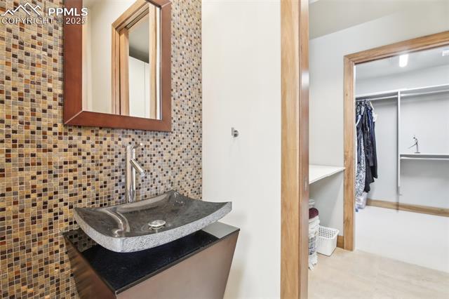 784 Grand Horizon View