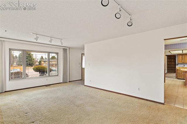 3014 W Springlake Circle