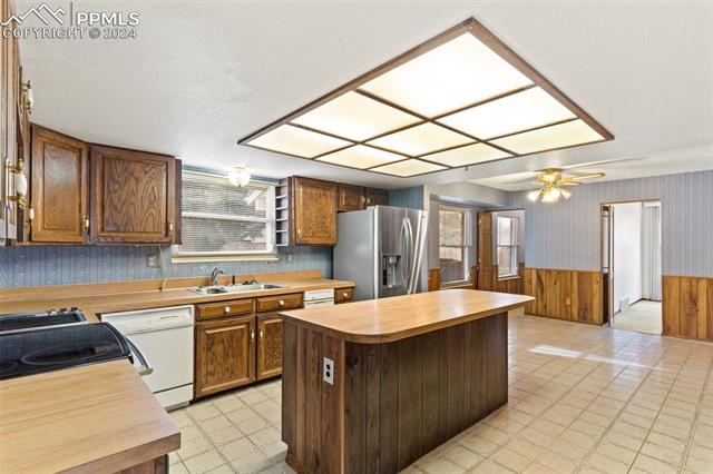 3014 W Springlake Circle