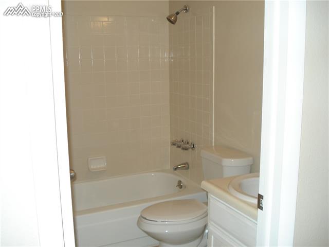 32 E Old Broadmoor Road