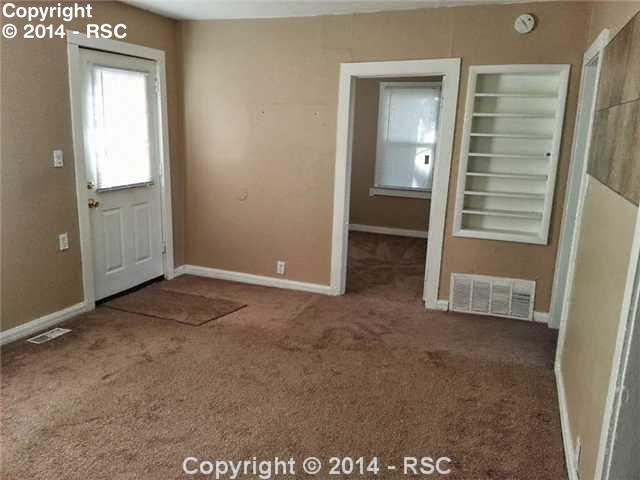 2732 E Monument Street